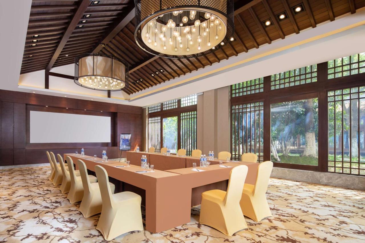 ווקסי Radisson Blu Resort Wetland Park מראה חיצוני תמונה